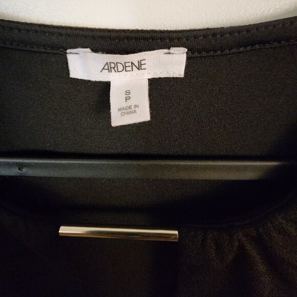 Ardene- Black Top - Picture 2 of 2